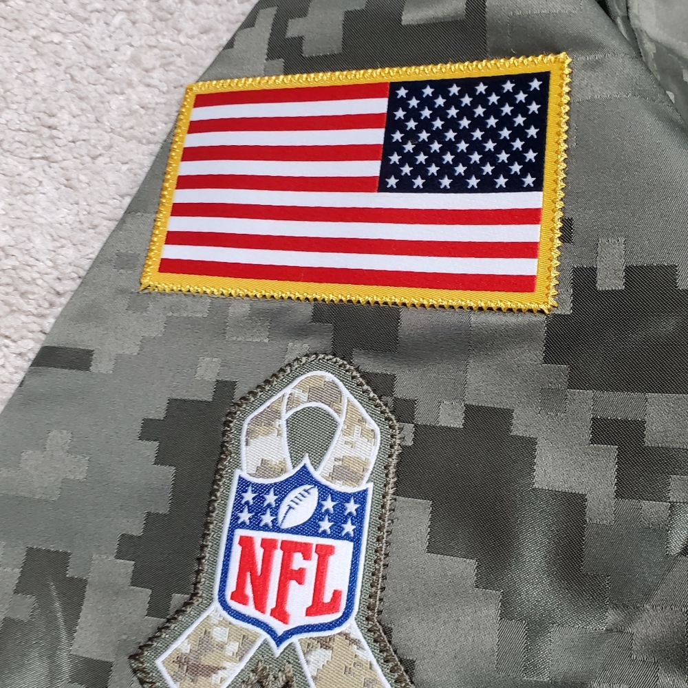 Philadelphia Eagles Nike Camo 2019 Salute to Service Sideline Jacket - Picture 6 of 8